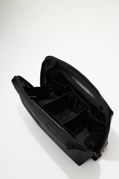 The Large Cosmetic Pouch in Black
